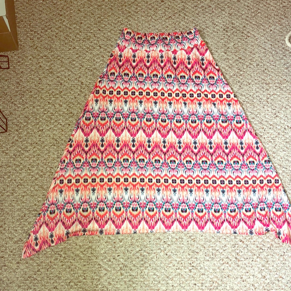 Long patterned skirt